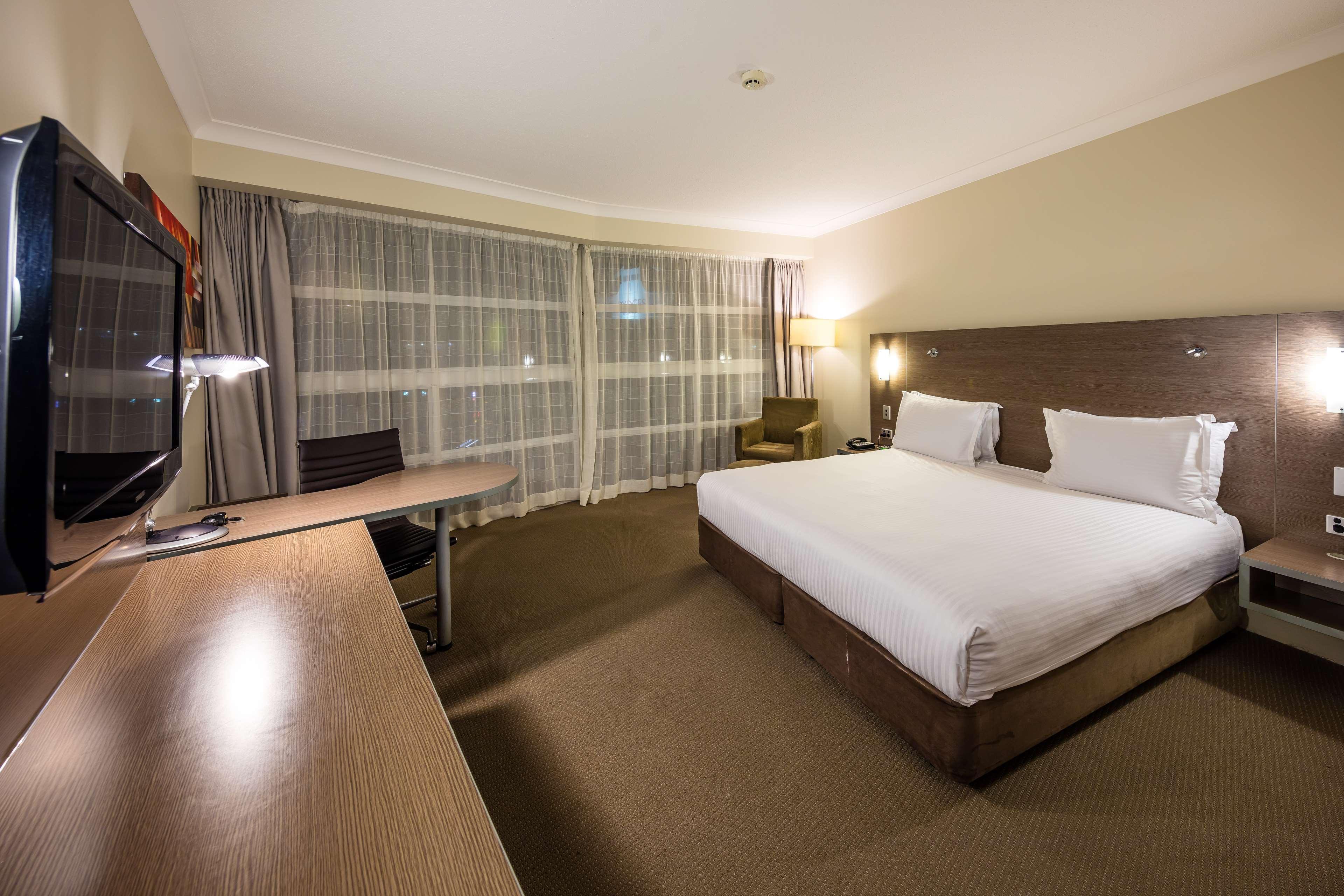 Doubletree By Hilton Cairns Hotel Kültér fotó