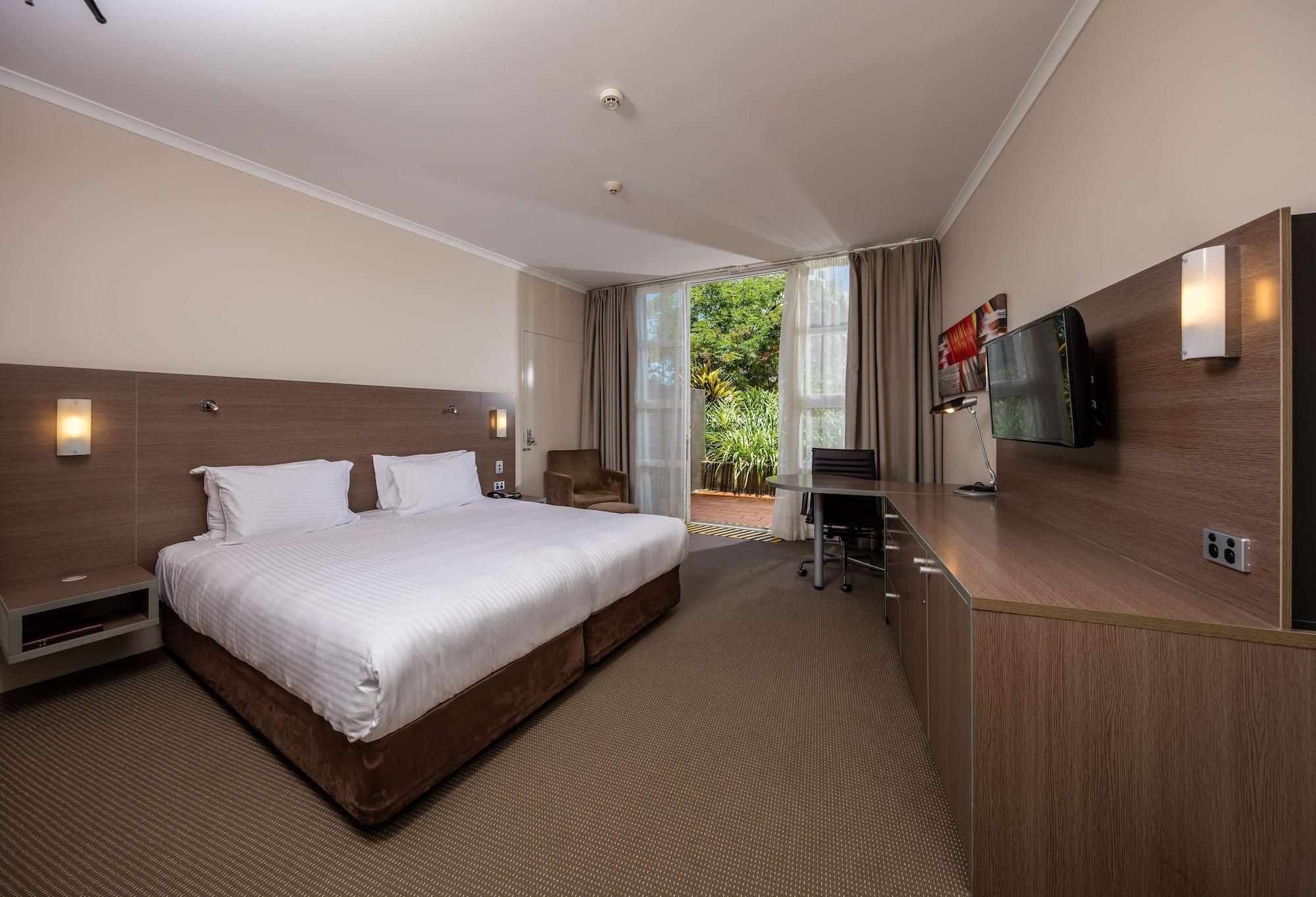 Doubletree By Hilton Cairns Hotel Kültér fotó