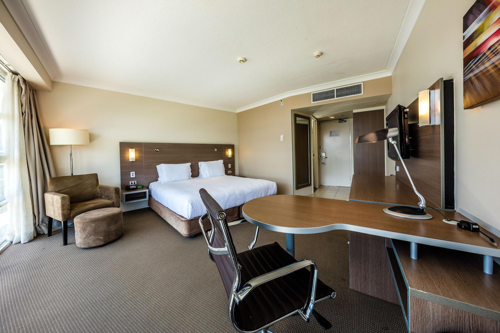 Doubletree By Hilton Cairns Hotel Kültér fotó