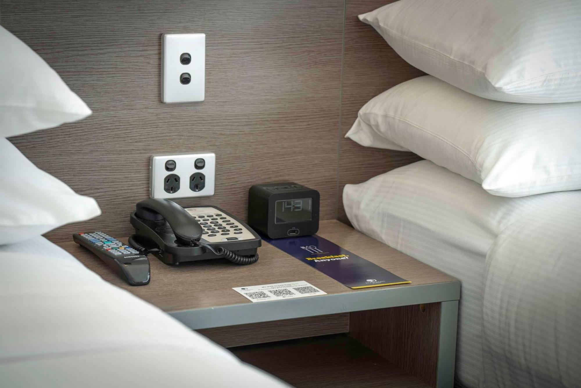 Doubletree By Hilton Cairns Hotel Kültér fotó